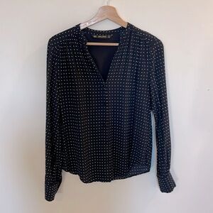 Women’s Zara button up dress shirt in XS